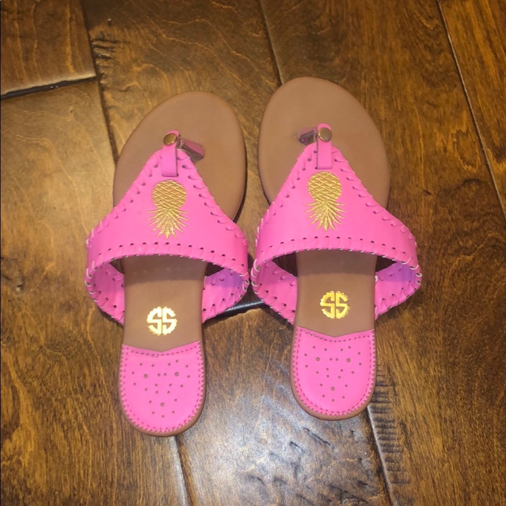 Pineapple shoes